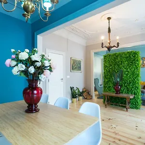 https://feels-like-home-marques-trendy-apartment.hotels-lisbon-portugal.com